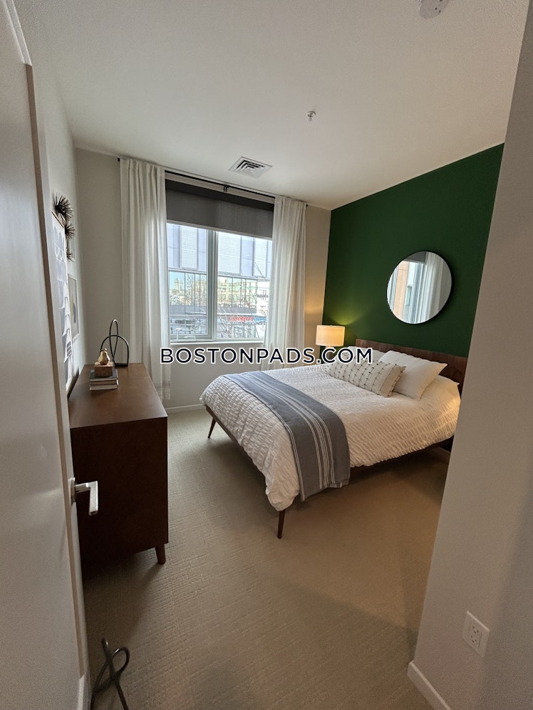 Hood Park Dr., Boston