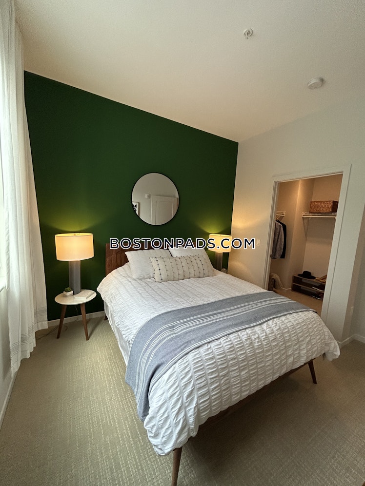 Hood Park Dr., Boston