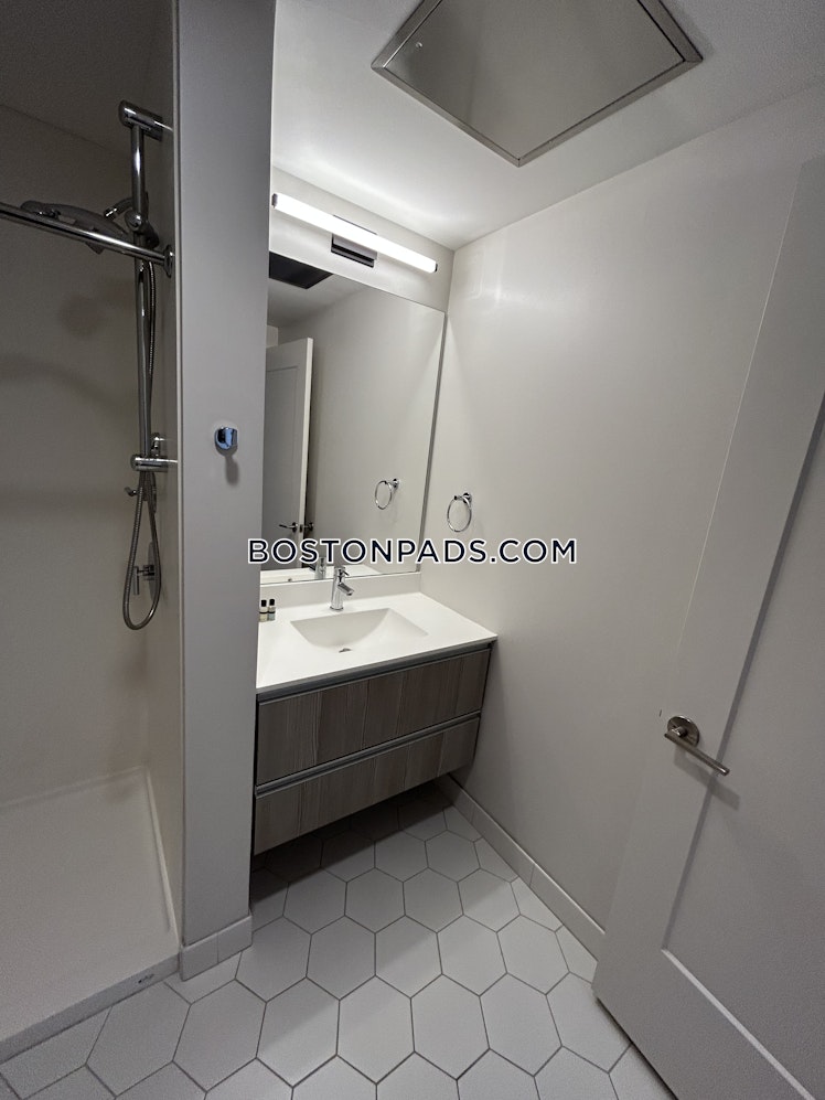 Hood Park Dr., Boston