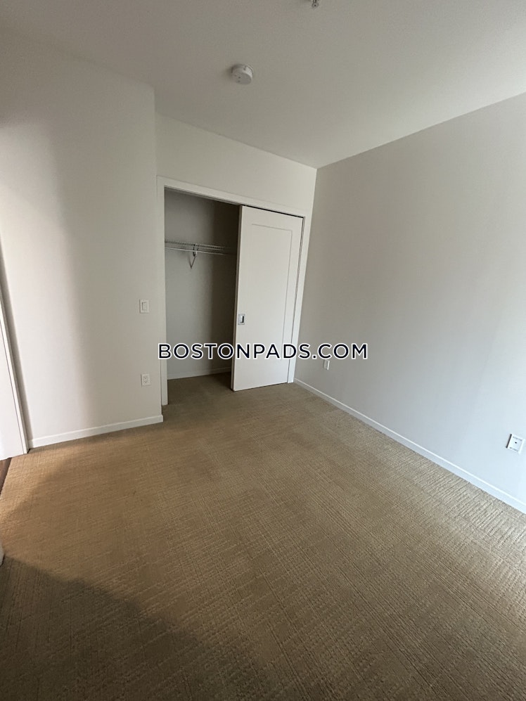 Hood Park Dr., Boston