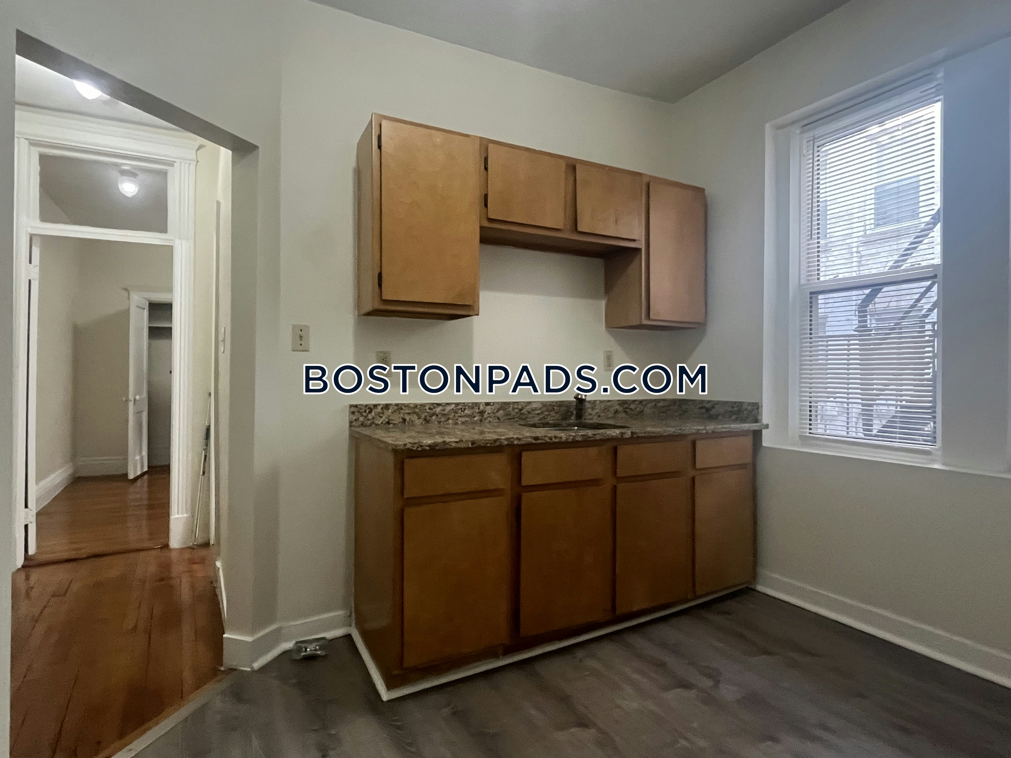 Boston - 1 Beds, 1 Baths