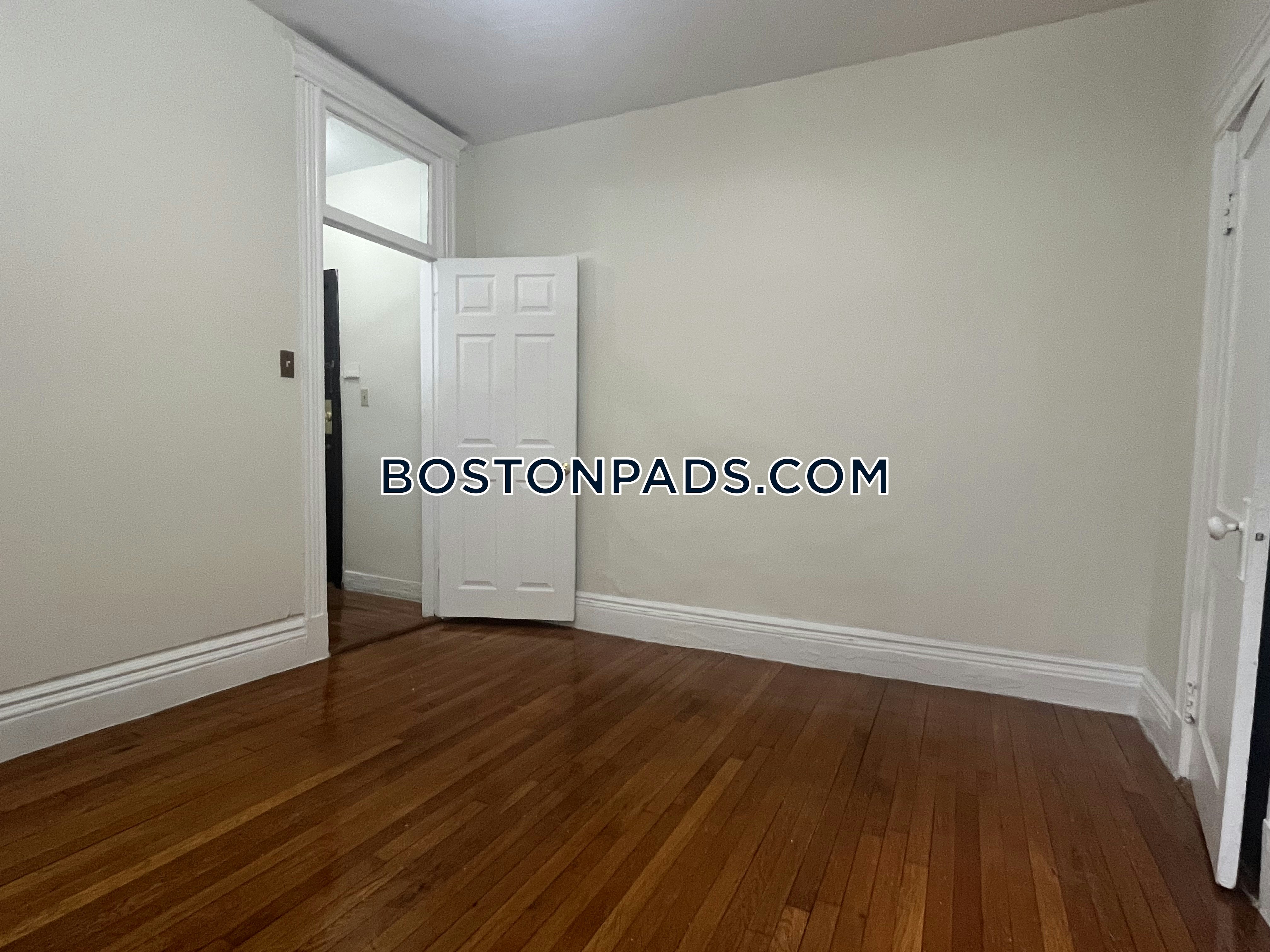 Boston - 1 Beds, 1 Baths