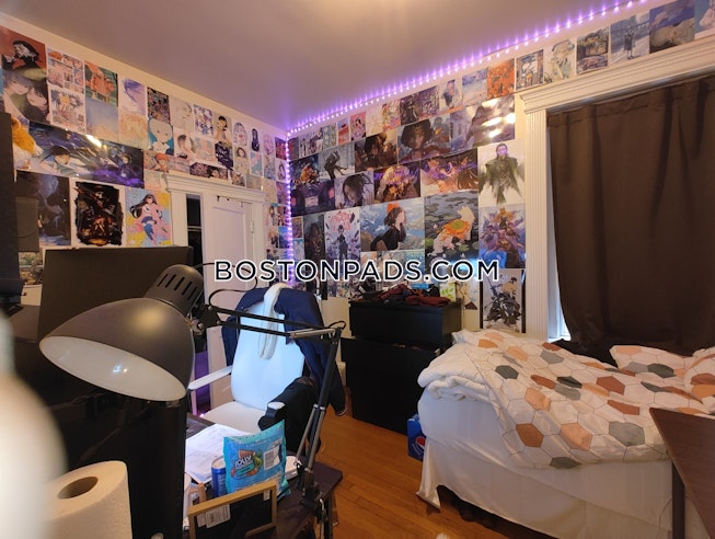 Boston - $4,725+ /mo