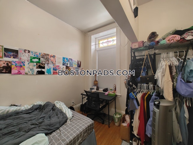 Boston - $4,725+ /mo