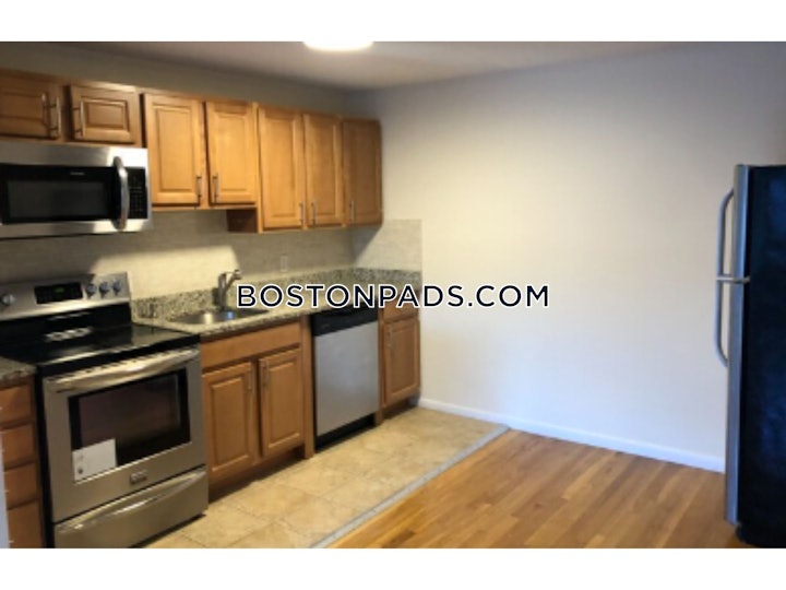 brookline-apartment-for-rent-1-bedroom-1-bath-boston-university-2600-8015076 
