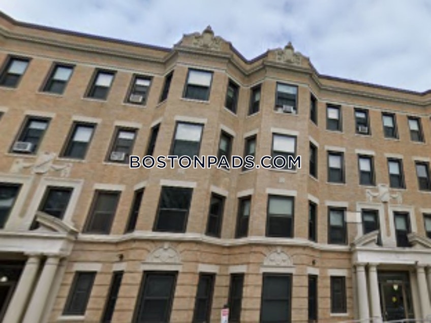 Boston - $2,500+ /month