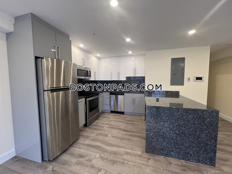 Commonwealth Ave., Boston