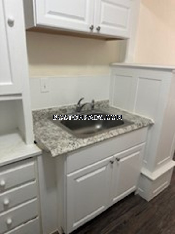 Thomas Burgin Park Way., Quincy