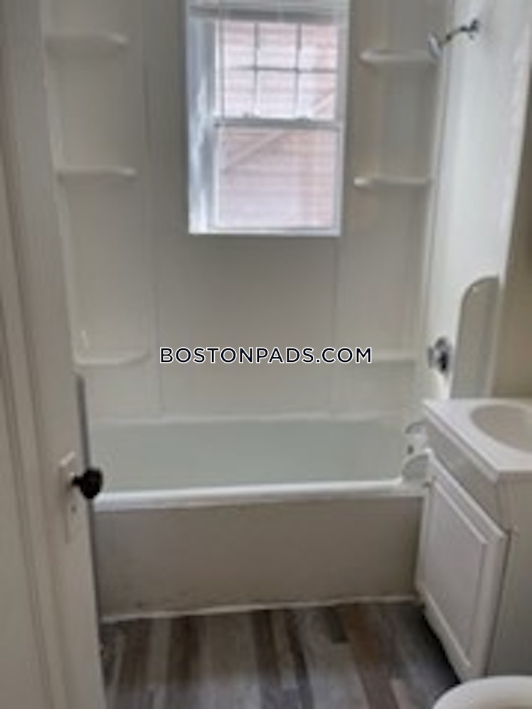 Thomas Burgin Park Way., Quincy