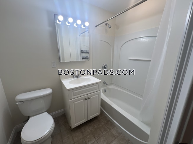 Boston - $2,700+ /mo