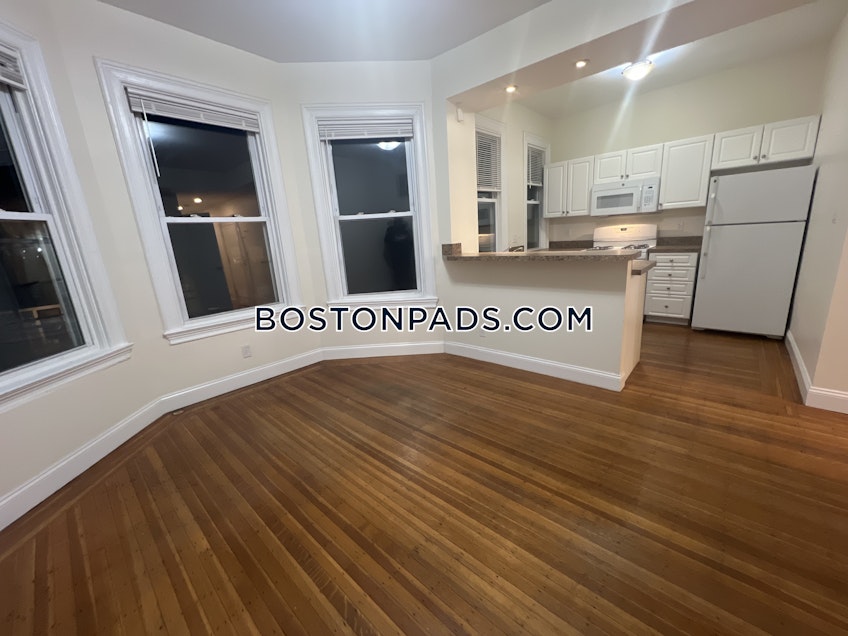 Boston - $2,700+ /month