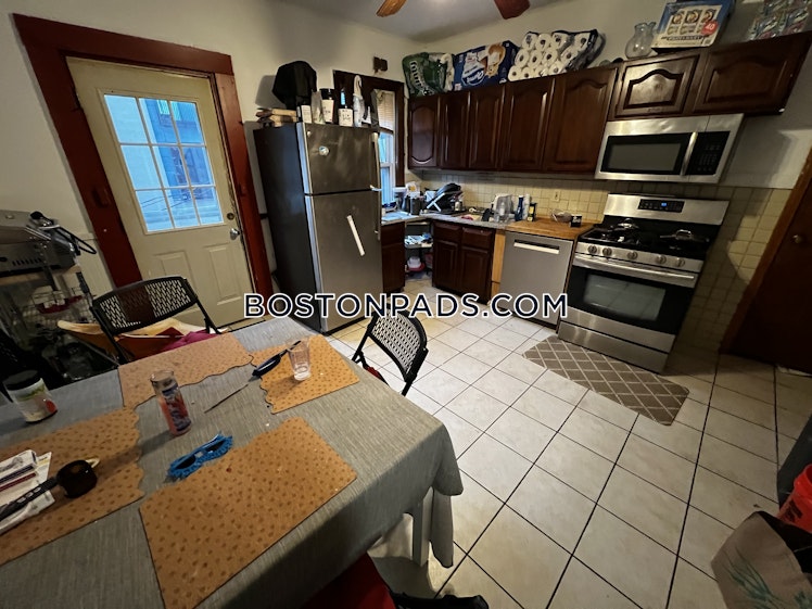 sewall St., Roxbury Crossing