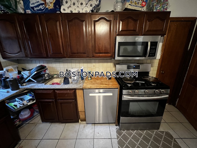 sewall St., Roxbury Crossing