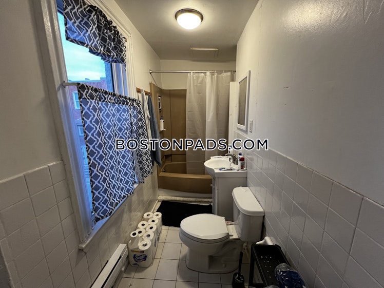 sewall St., Roxbury Crossing