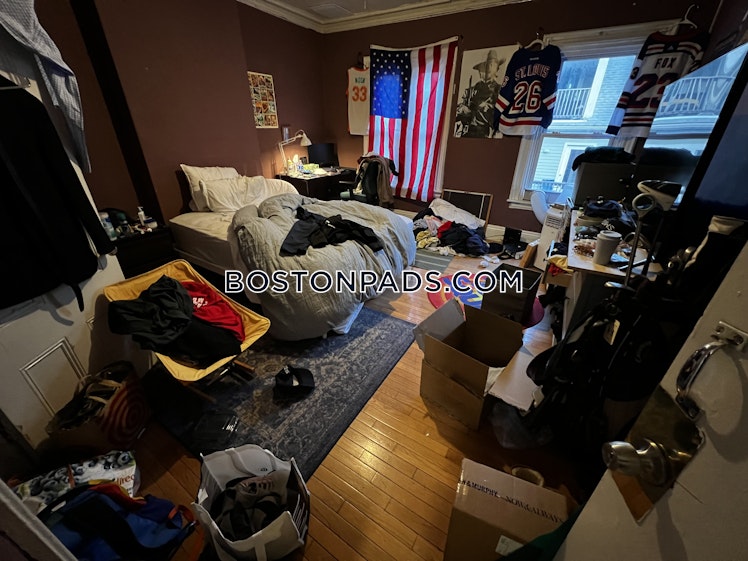 sewall St., Roxbury Crossing