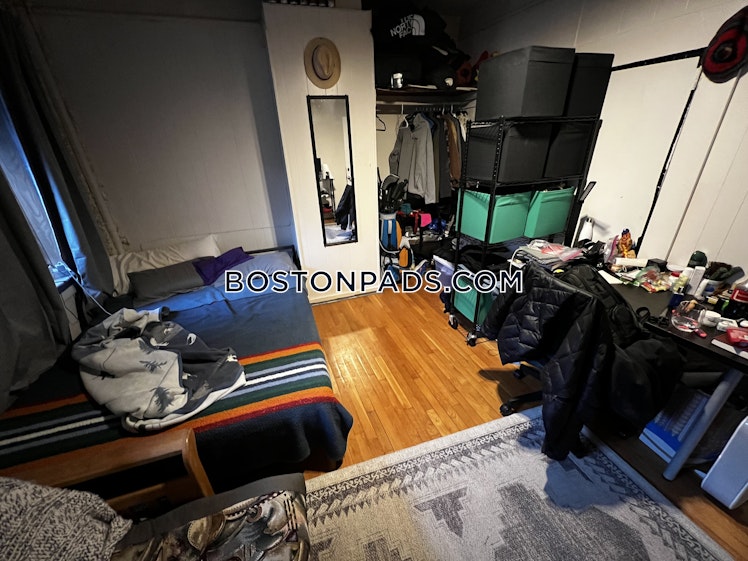 sewall St., Roxbury Crossing