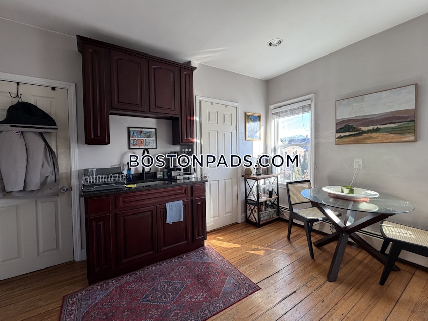 Quincy - $2,500+ /month