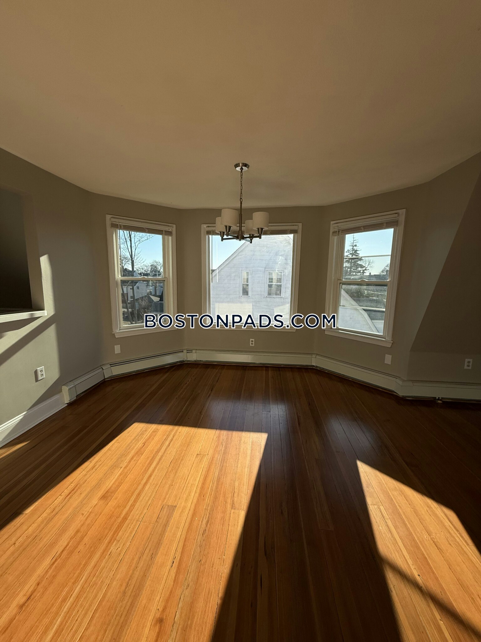 Winthrop - 2 Beds, 1 Baths