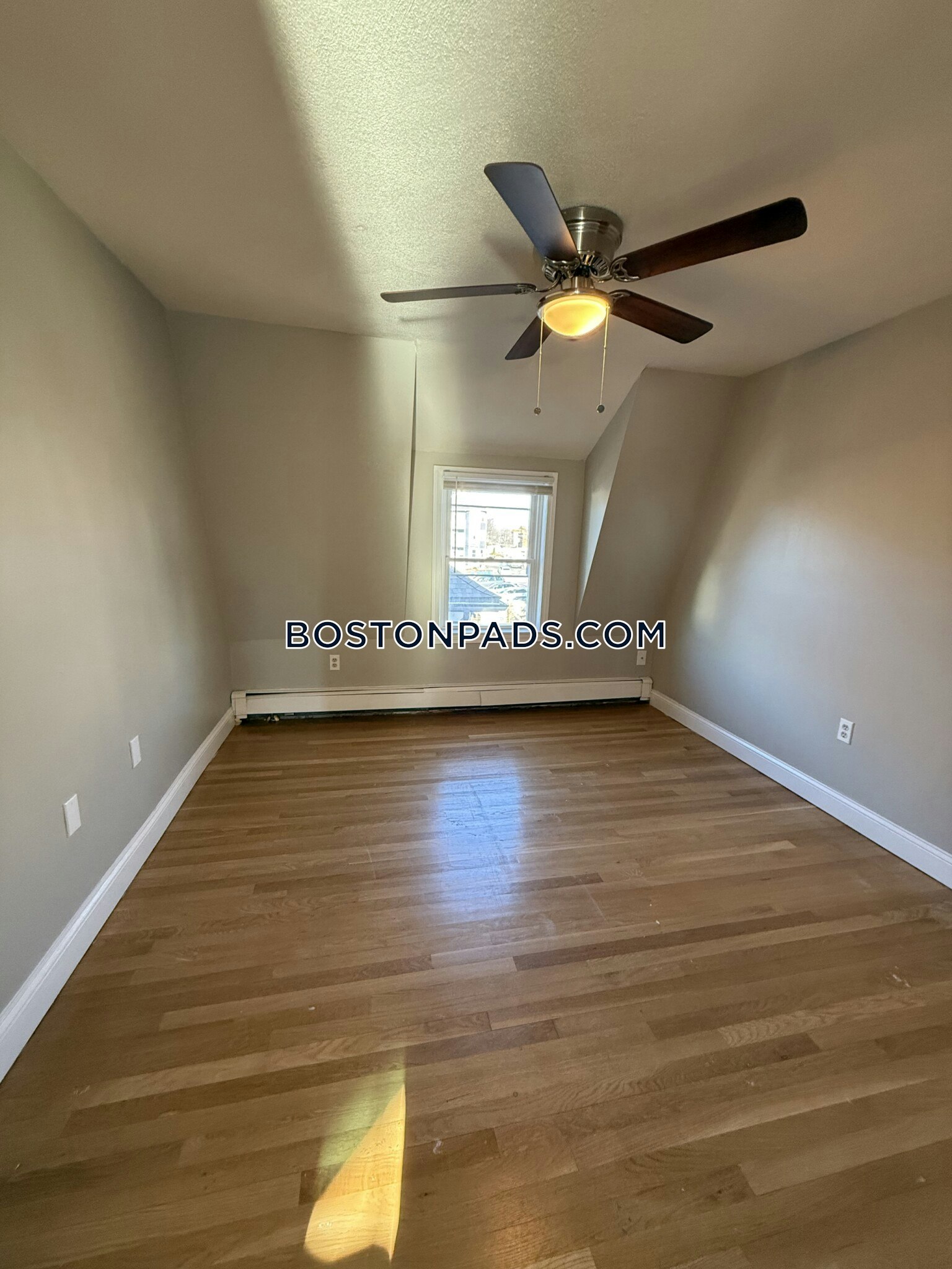 Winthrop - 2 Beds, 1 Baths