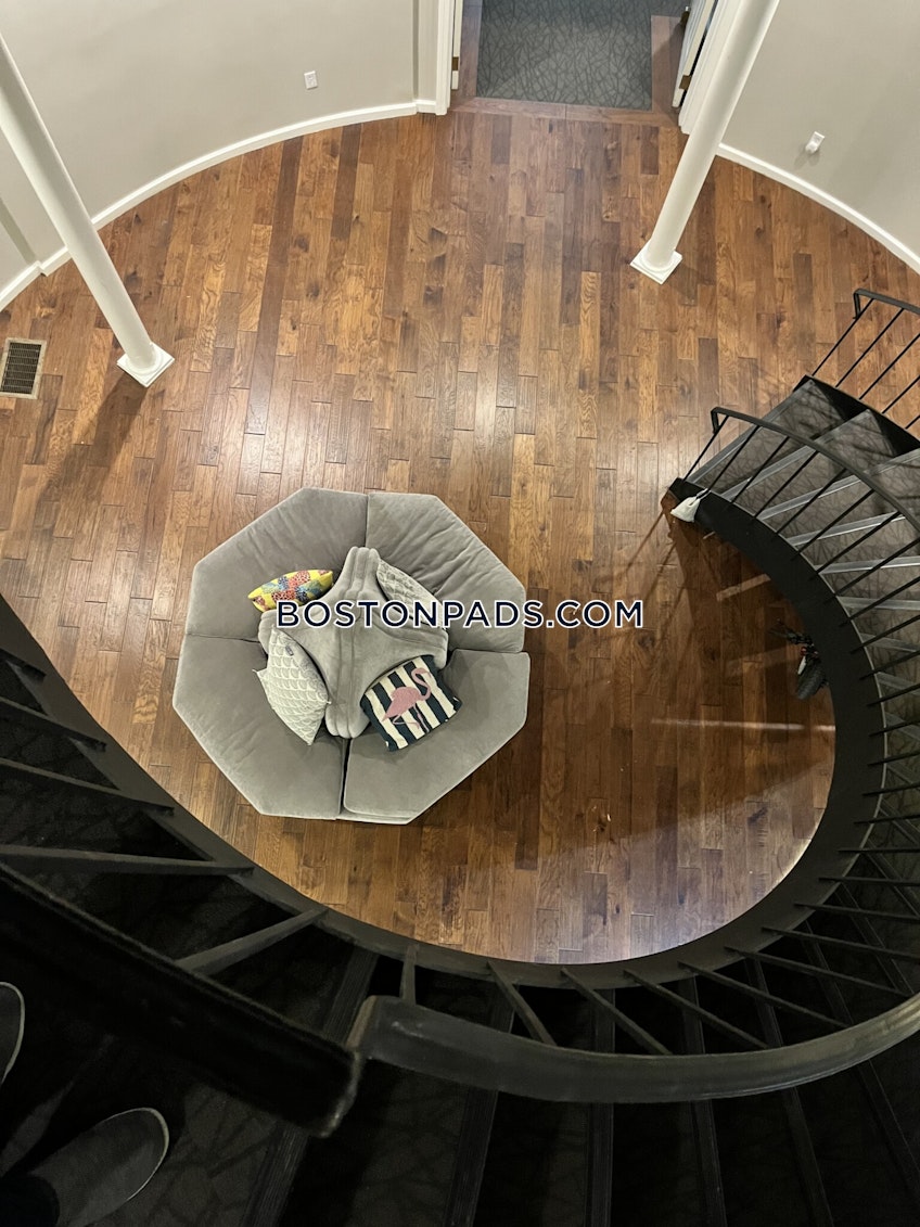 Somerville - $3,950+ /month