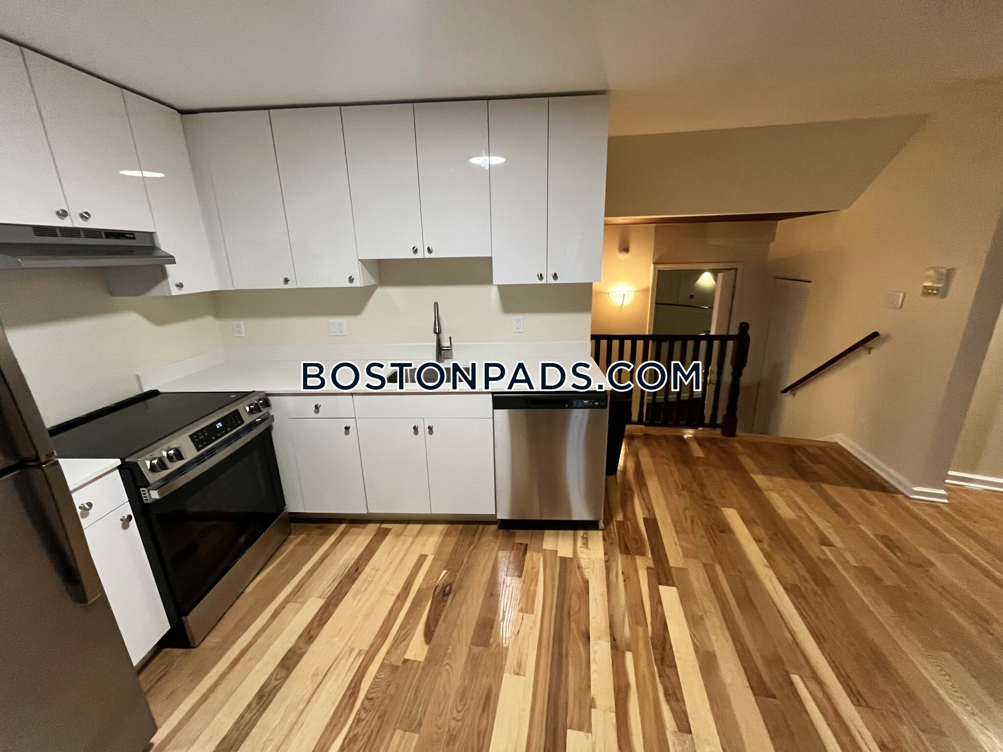 somerville-apartment-for-rent-2-bedrooms-2-baths-union-square-3950-8023430