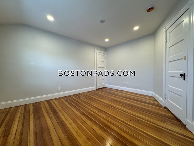 Boston - $2,895+ /mo
