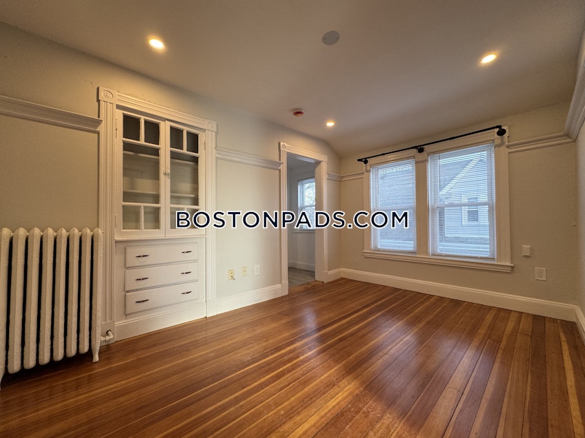 Boston - $2,895+ /month