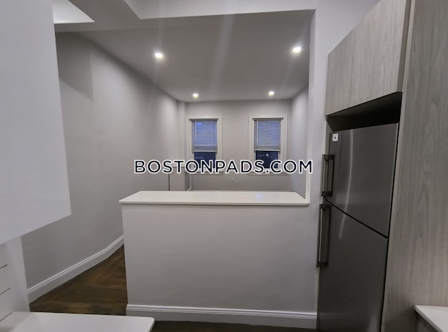 Boston - $3,150+ /mo