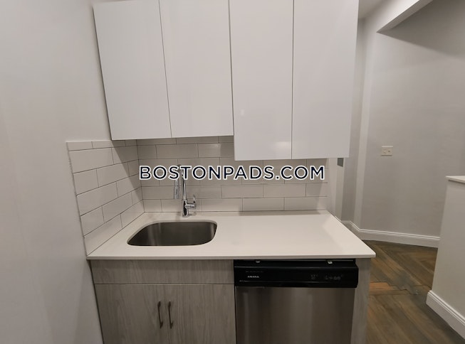 Boston - $3,150+ /mo