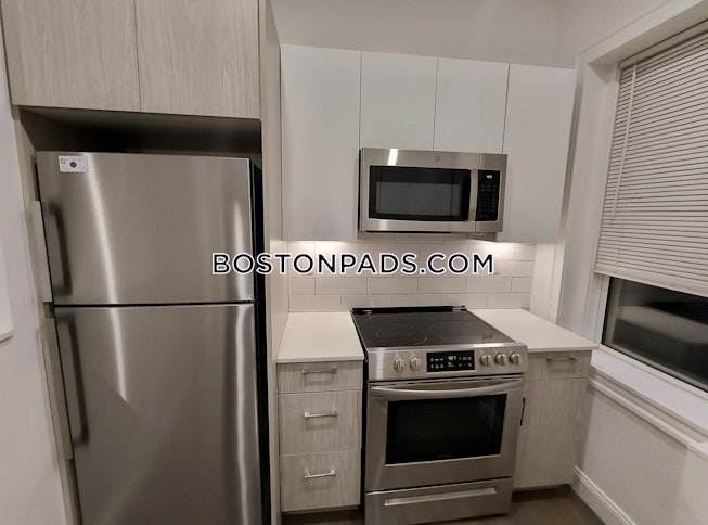 Boston - $3,150+ /mo