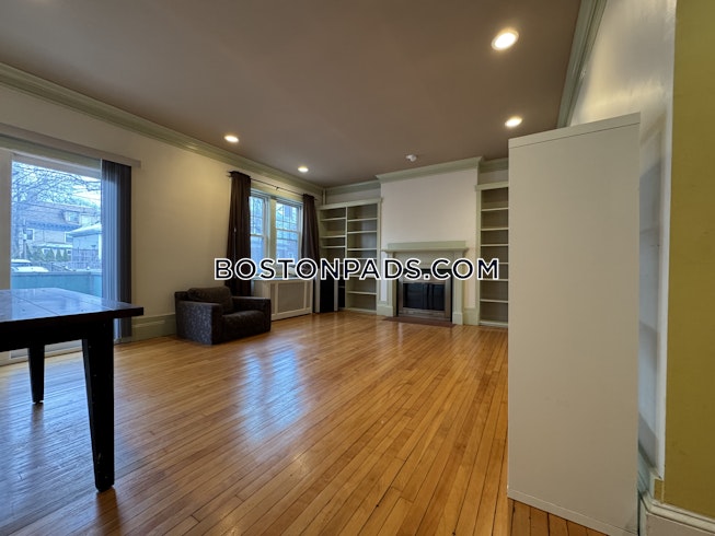 Brookline - $3,850+ /mo