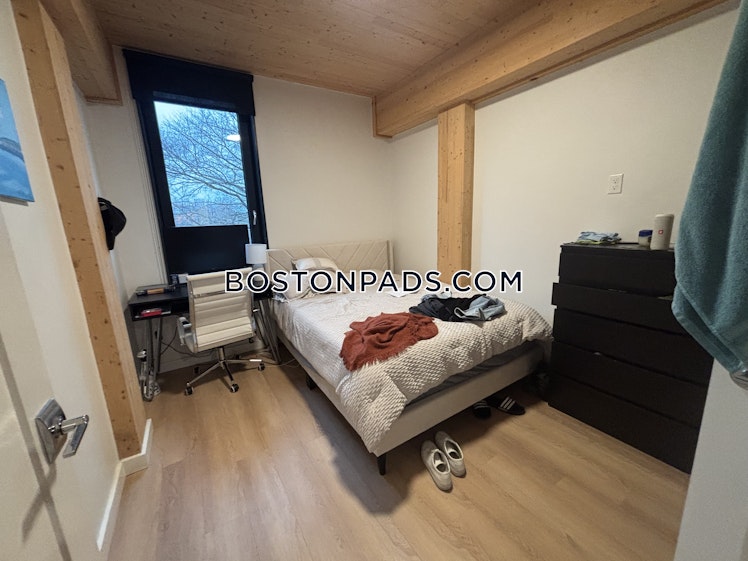 East Lenox St., Boston