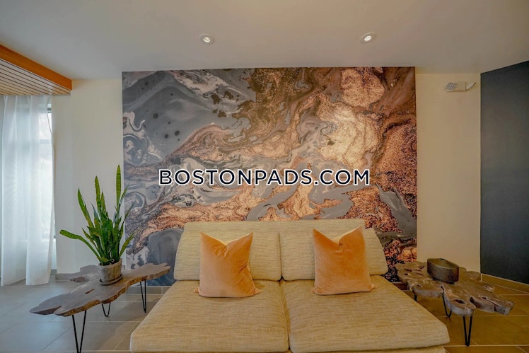 Eastern Ave., Malden