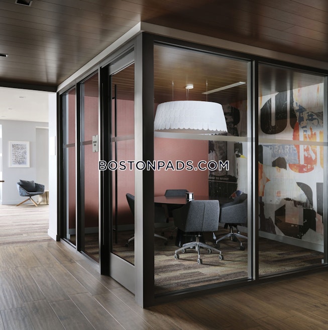 Boston - $2,721+ /mo