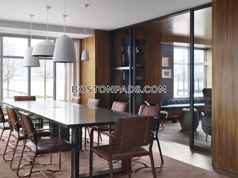 East Pier Dr Boston photo 6