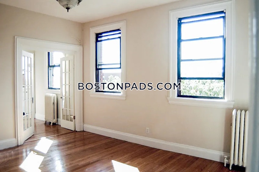 Brookline - $3,200+ /month