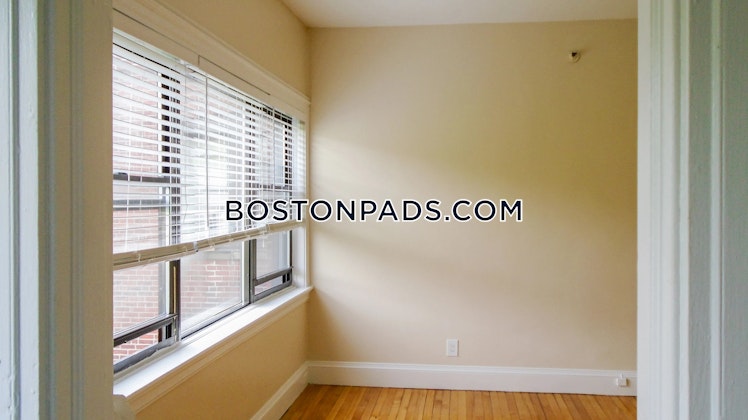 Beacon St., Brookline