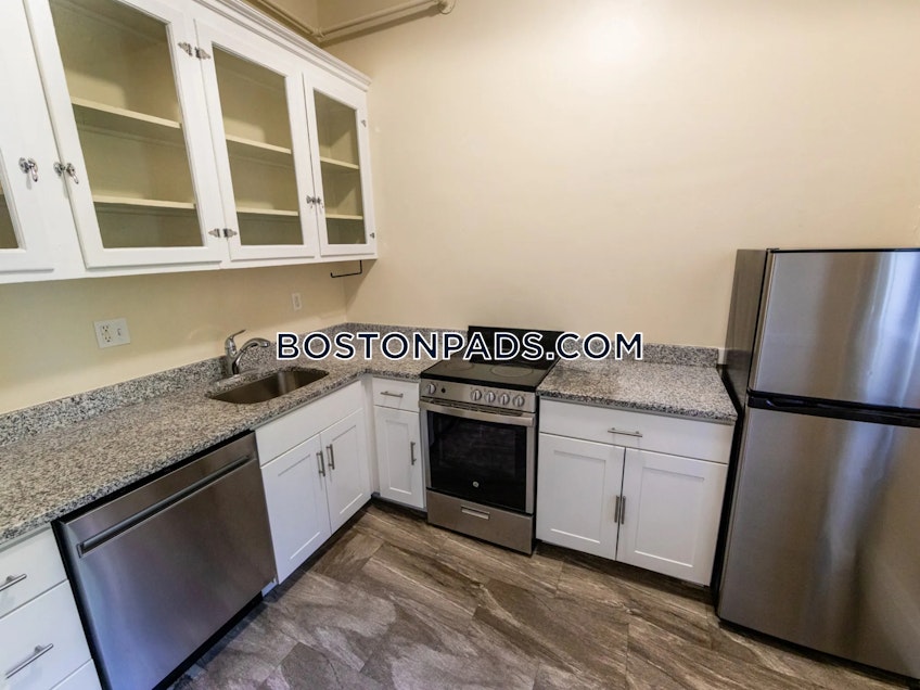 Brookline - $3,200+ /month