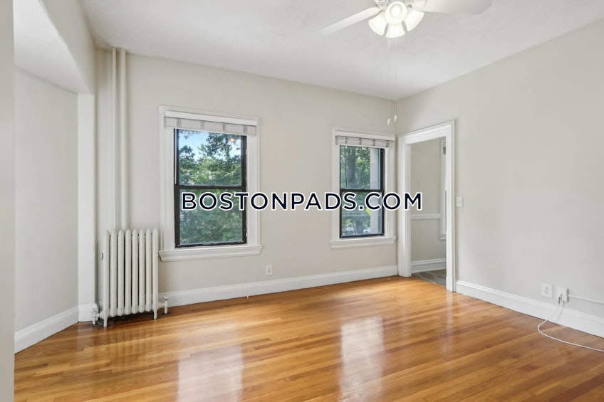 Brookline - $3,200+ /month