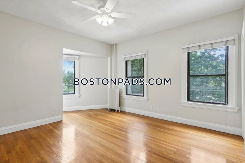 Brookline - $3,200+ /month