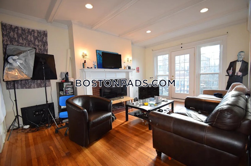 Brookline - $9,300+ /month