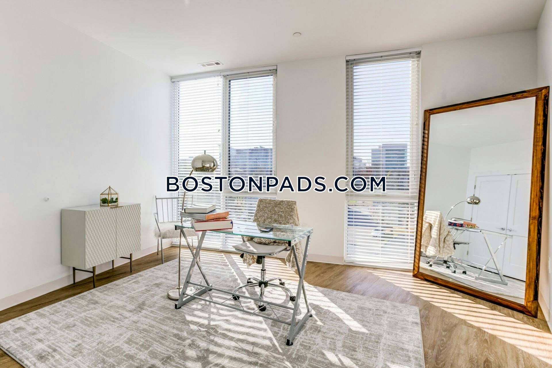 Boston - 2 Beds, 2 Baths