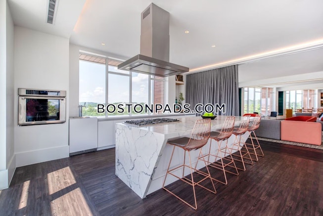 Boston - $4,040+ /mo