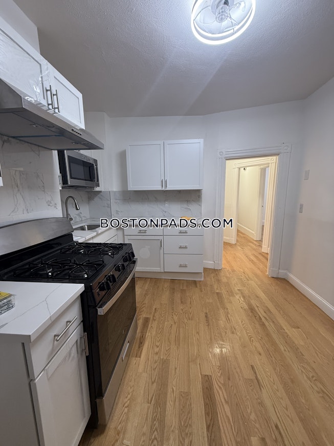 Boston - $2,950+ /mo
