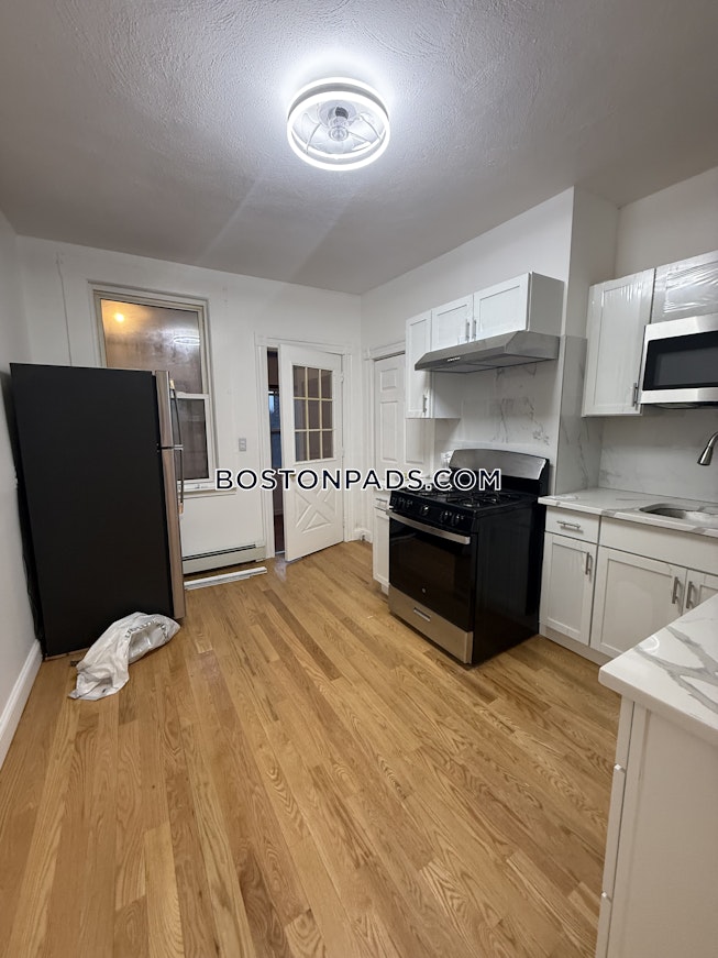Boston - $2,950+ /mo