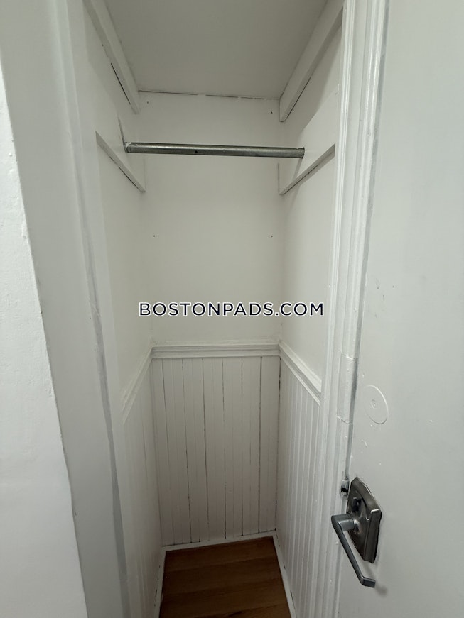Boston - $2,950+ /mo
