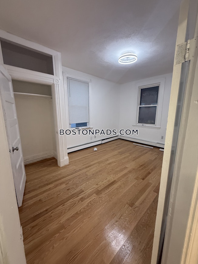 Boston - $2,950+ /mo
