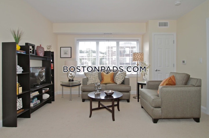 west-roxbury-2-beds-2-baths-boston-2440-8003770 