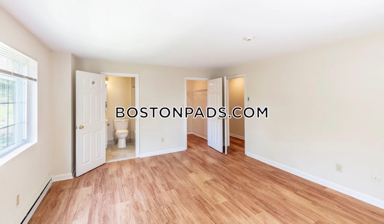 Royal Crest Dr., North Andover