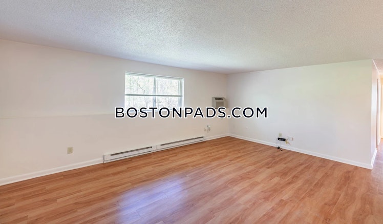 Royal Crest Dr., North Andover